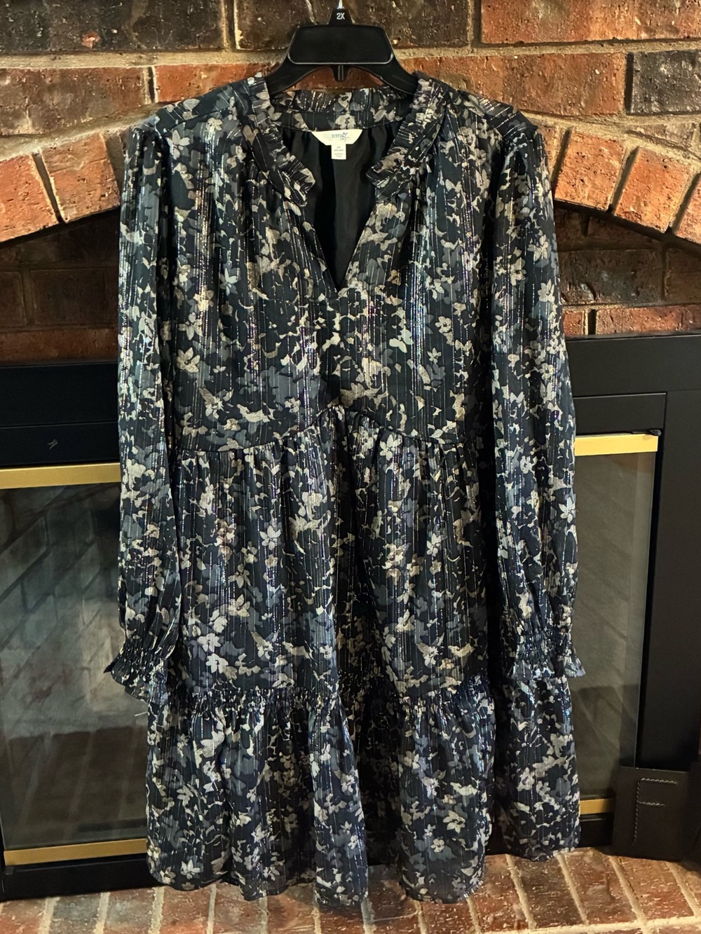 NWT! Terra & Sky Black Floral Long Sleeve MIDI Tiered Dress